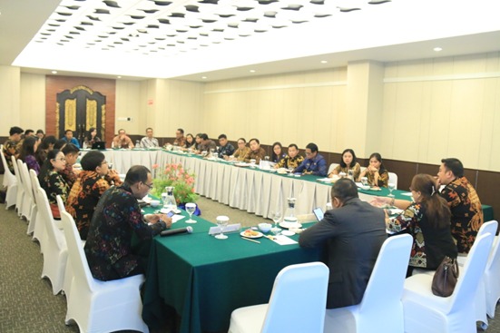 Focus Group Discussion Kesiapan Sdm Bawaslu Kabupaten/Kota Dalam Menyongsong Pelaksanaan Pilkada Tahun 2020