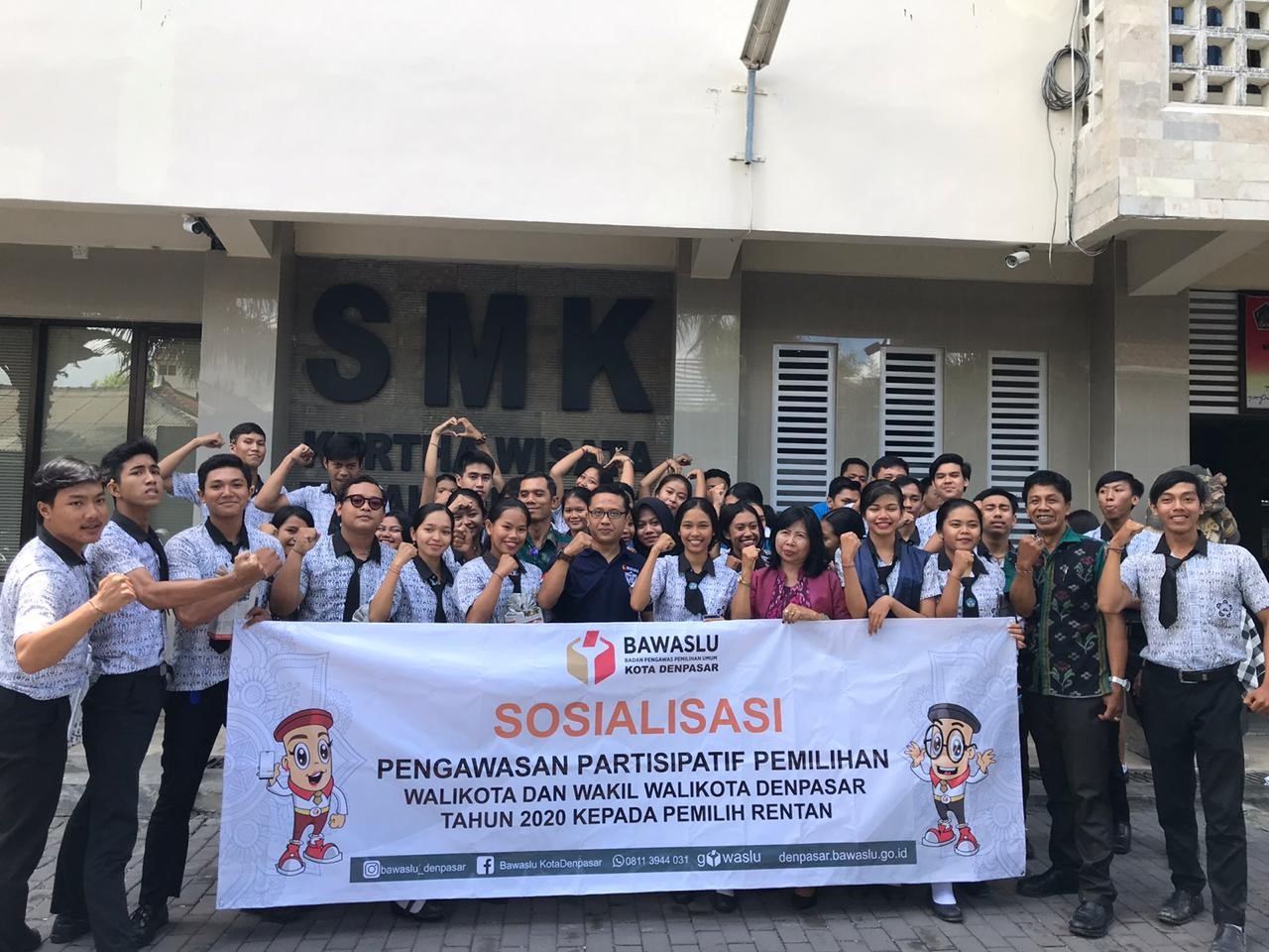 Sosialisasi Pengawasan Partisipatif Pemilih Pemula Kepada Siswa/Siswi SMK Kertha Wisata Denpasar