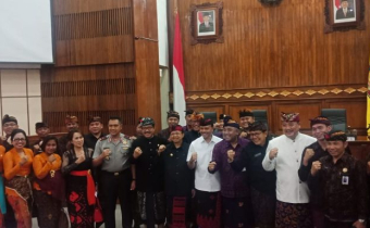 Penandatanganan Naskah Perjanjian Hibah Daerah (Nphd) Pemilihan Kepala Daerah 2020